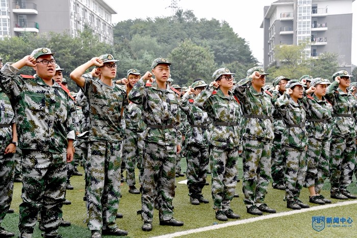 38入学宣誓仪式.jpg