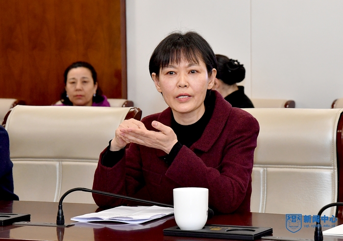 10马克思主义学院黄健老师发言.jpg