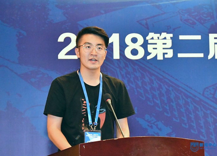 5参赛学生代表、必一化工学院张文府同学发言.jpg