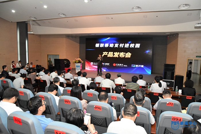 XCB_648514.jpg XCB_648514.jpg